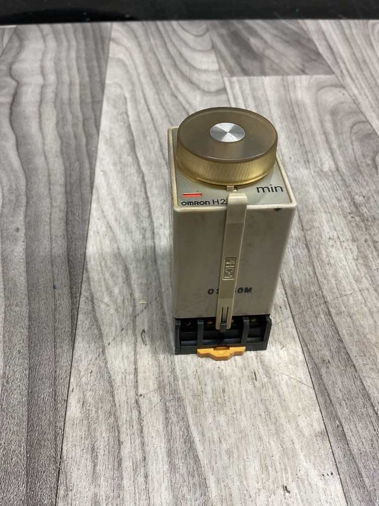 Omron H2A-H Motor Driven Timer