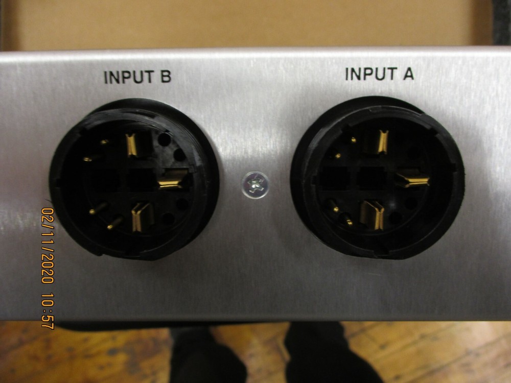 Motorola - 01-W2950E04A - Power Distribution Unit
