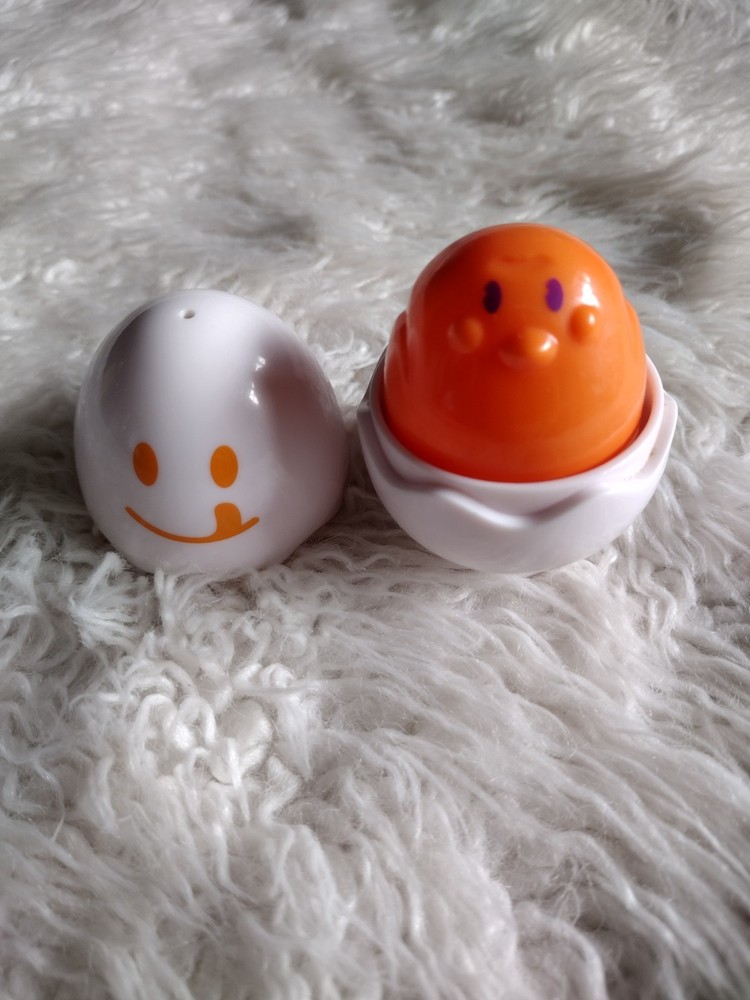 Vintage 1993 Tomy Hide & Squeak Shape Sorting REPLACEMENT ORANGE CIRCLE EGG ONLY
