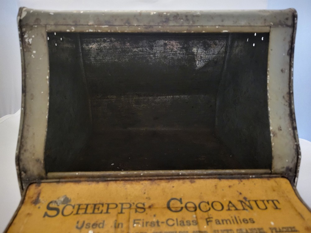 Antique Schepp's Cake Box