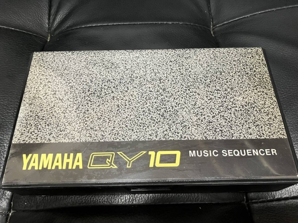 YAMAHA QY10 Mobile Sequencer Rhythm Machine Sampler Good GP