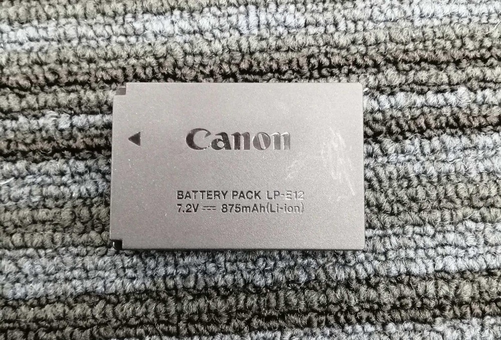 CANON EOS M Mirrorless Double Lens Kit