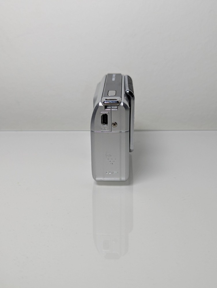 Premier DS-6065 6.0MP Digital Camera (Tested Working)