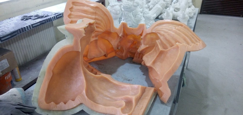 Polyurethane flexible mold with a plastic frame"Gorgul on a chain"