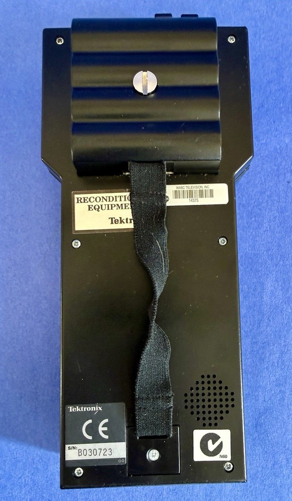 TEKTRONIX AM70 PATHFINDER, Digital Audio Analyzer/Generator