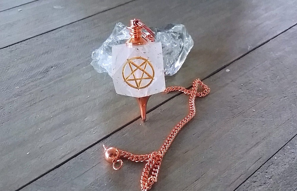 CRYSTAL QUARTZ PENTAGRAM DOWSING PENDULUM, GEOMETRIC PENDULUM, WICCAN PENDULUM