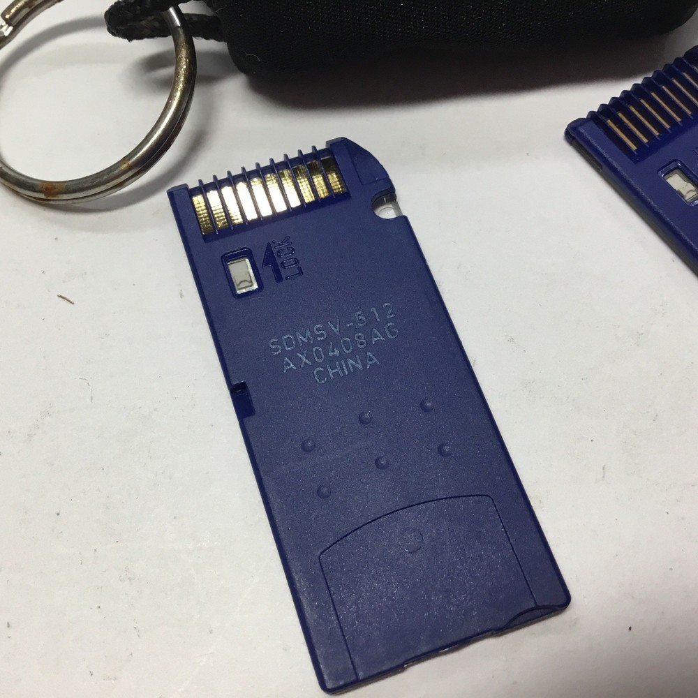 Sandisk 512 MB Memory Stick Pro Magic Gate For 2 With Case.