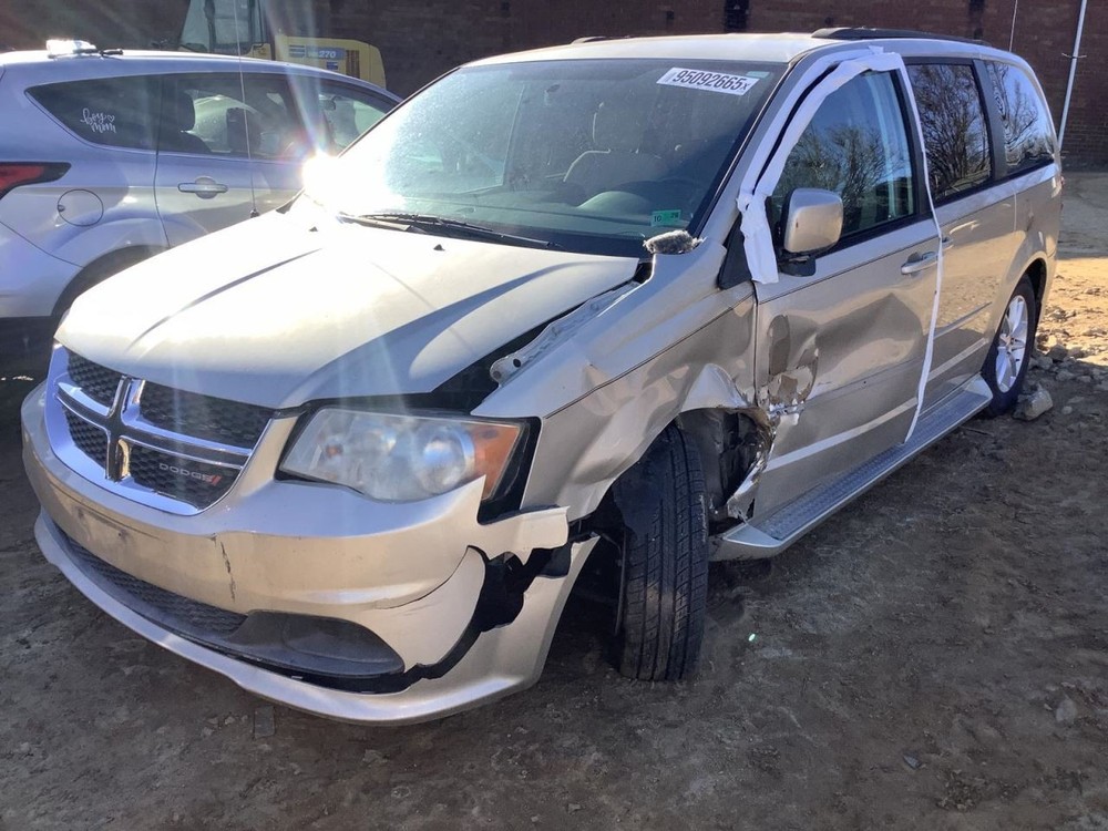 CARAVAN 2014 Glove Box 4964547