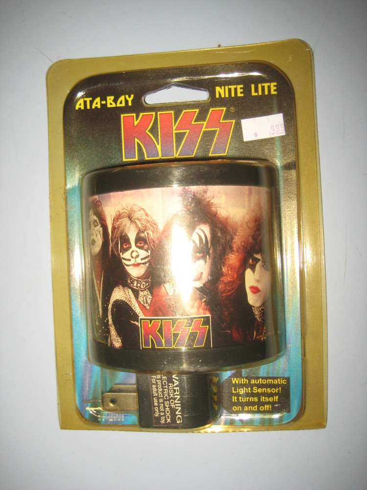 KISS Rock Band At A Boy Nite Lite 2003 w/ Automatic Light Sensor HTF