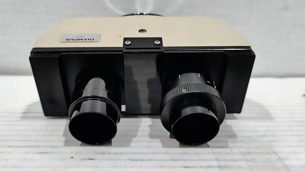 Olympus CH-2 CHT Microscope Binocular Eyepiece Head & Microscope Objectives Read