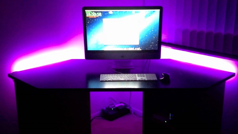 BLACK FRIDAY SALE - DESK LIGHT