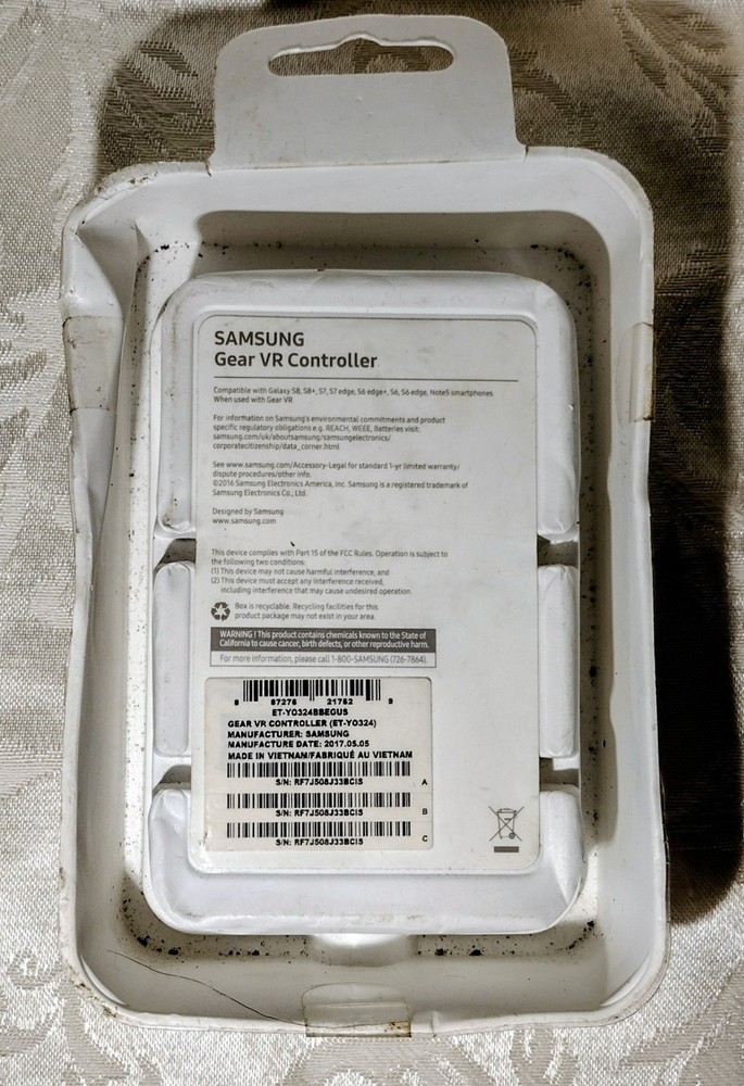 Samsung Gear VR Controller ET-Y0324 Powered by Oculus