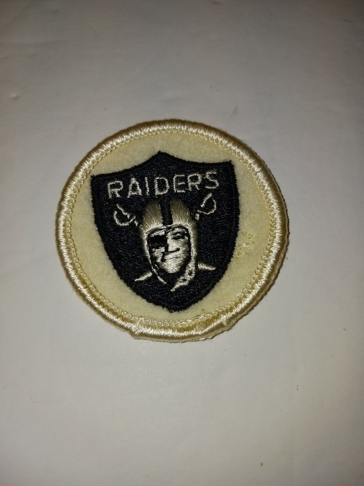 Vintage 1980's 2" Round Raiders Patch