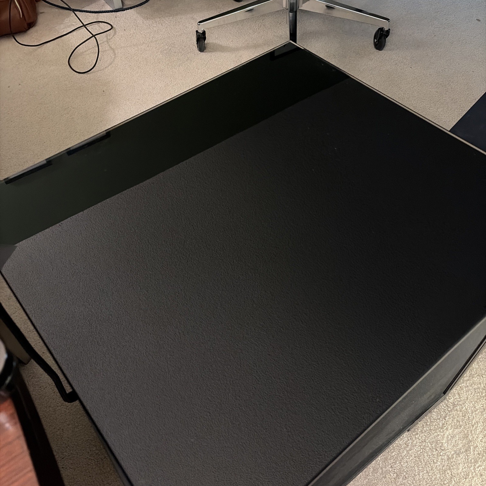 Salamander Designs Subwoofer Cabinet Stand – Piano Black Glass Top