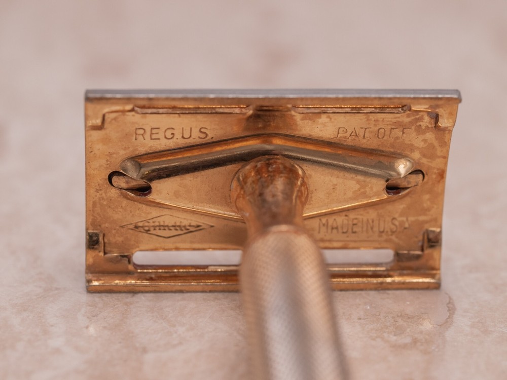 1940s - Gillette Tech DE Double Edge 3 Piece Razor
