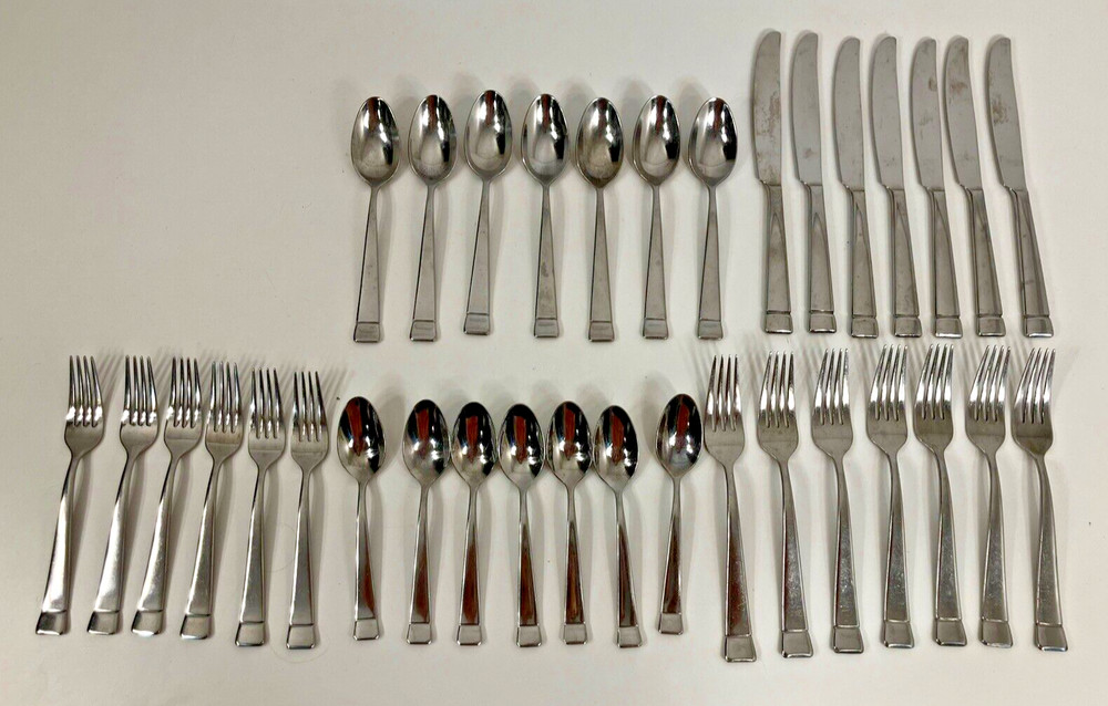 Lot 34 Pieces Oneida Legend Stainless Flatware