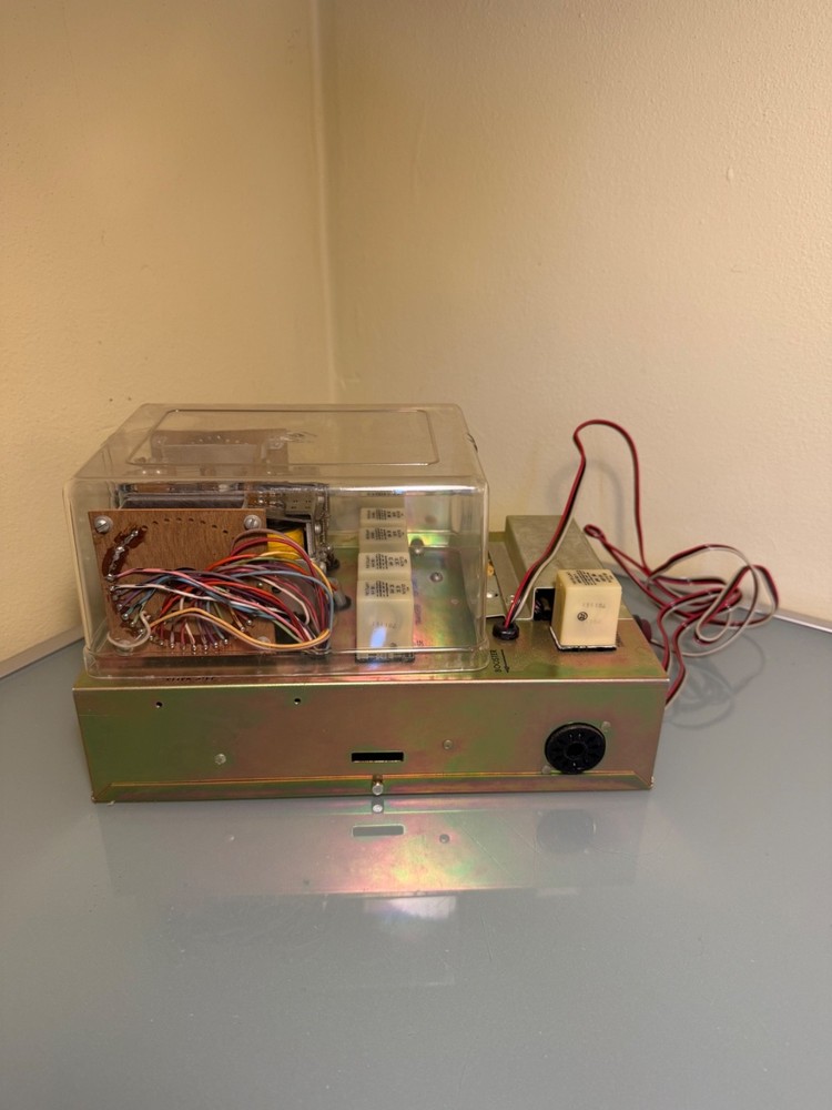 JUKEBOX WURLITZER MODEL 266 STEPPER- PART # 134941 - UNTESTED