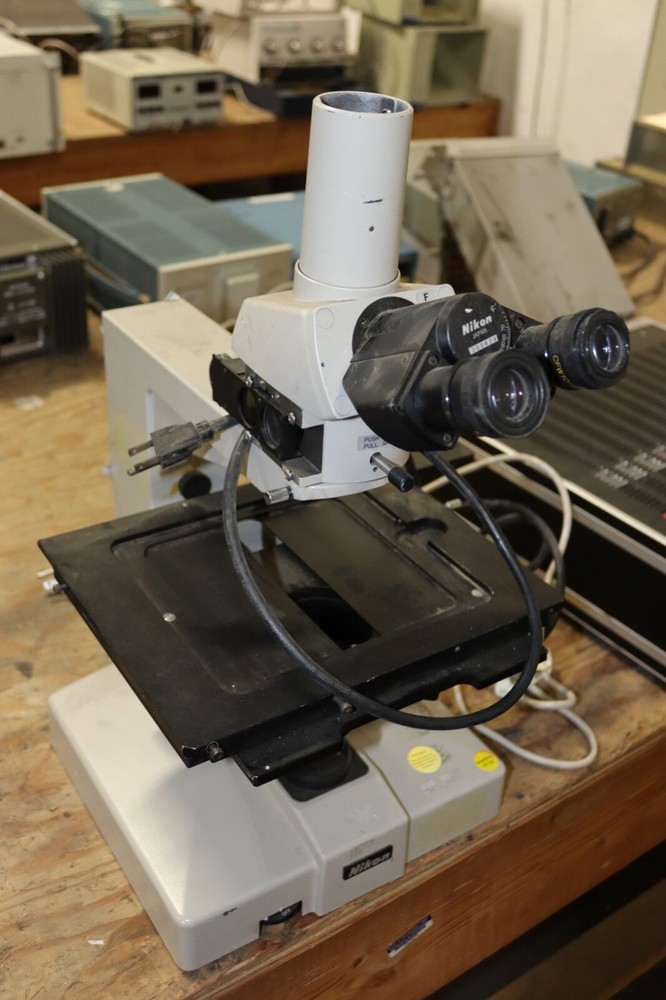 NIKON   LAB MICROSCOPE