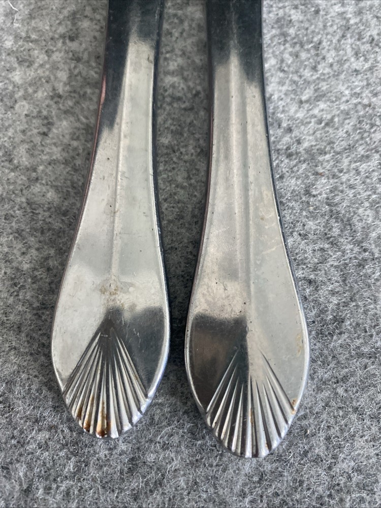 2 pcs Heritage Mint Saffrano Dinner Forks Flatware 18/10 Stainless