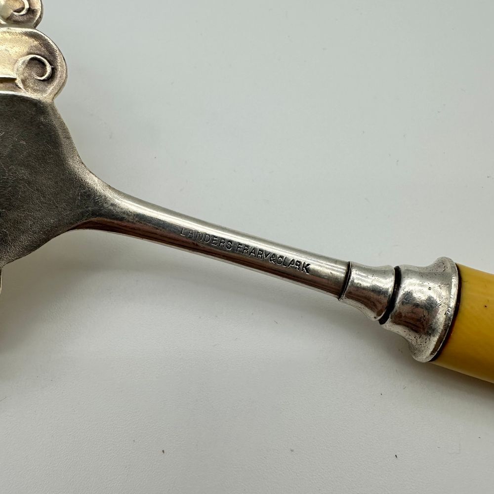 Vintage Lander Frary & Clark Celluloid Handle Cake Server