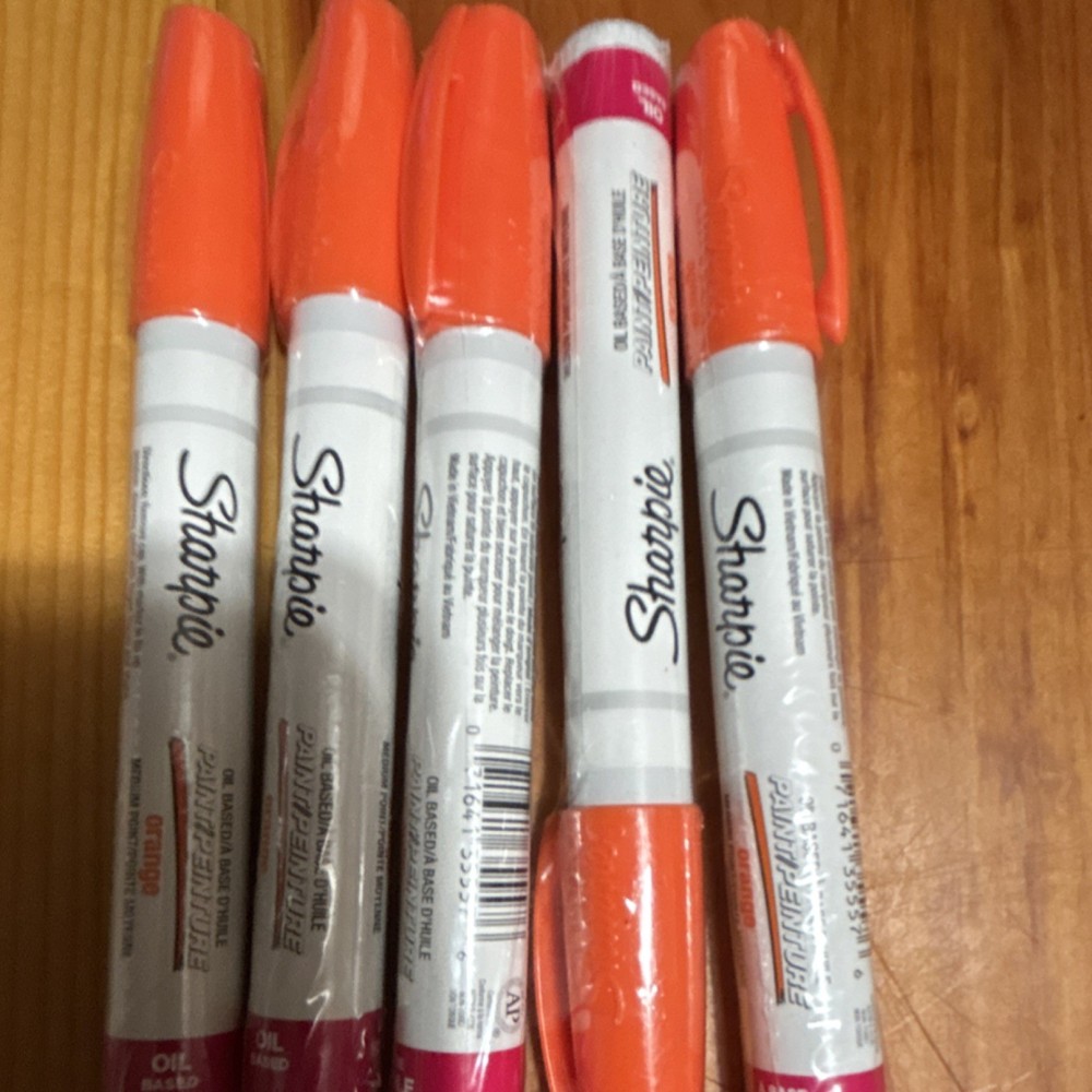 Sharpie Paint Oil-Based Permanent Markers Orange Medium Point