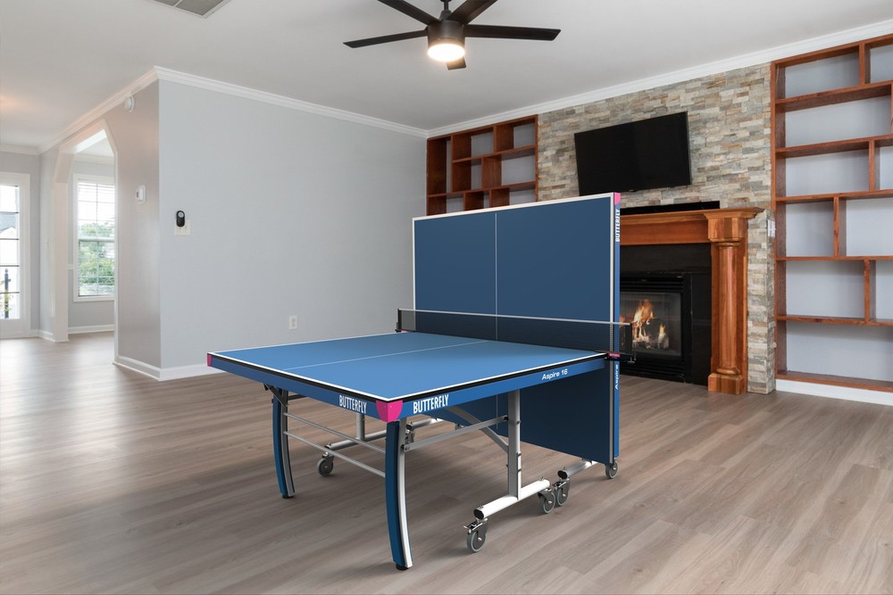 Aspire 16 Table Blue