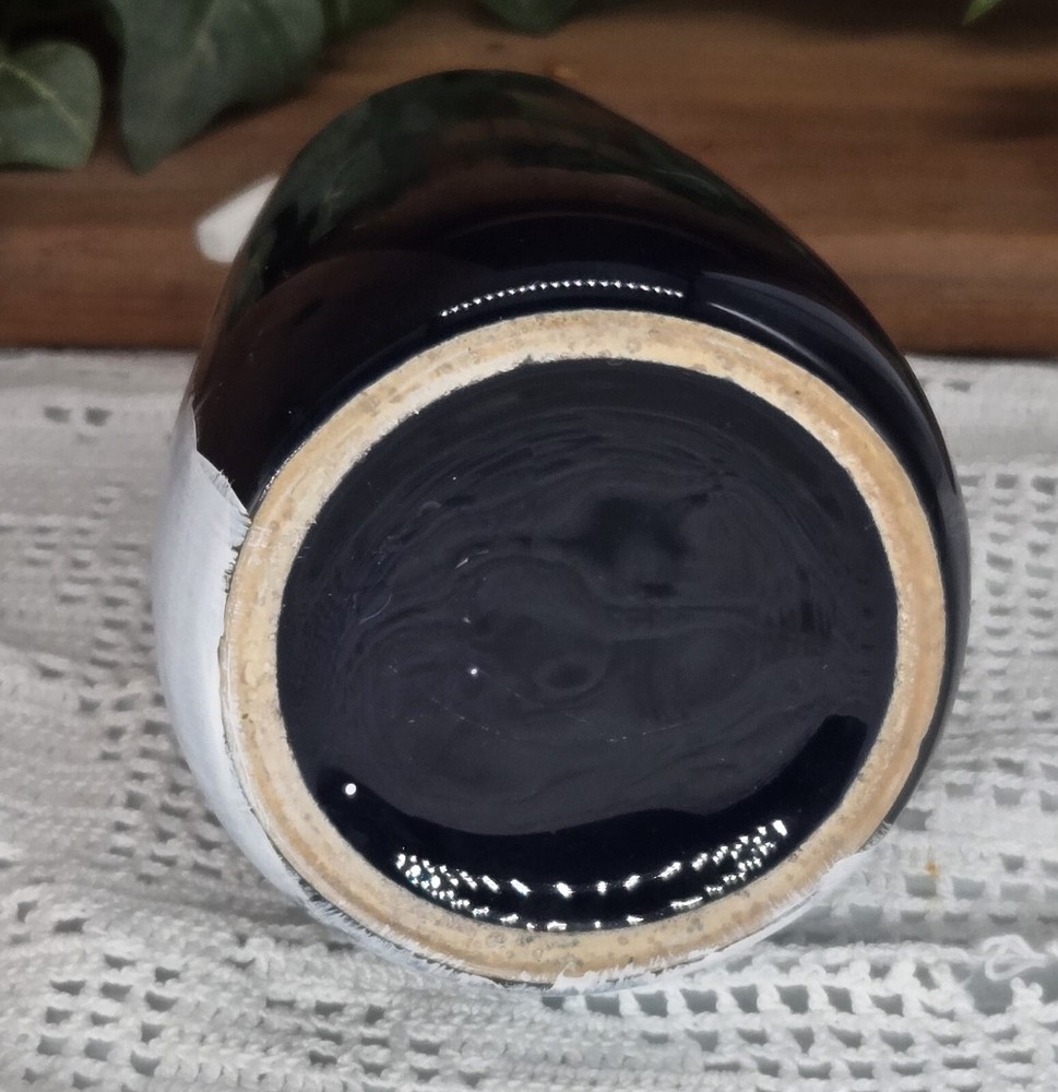 ceramic soap dispenser (25021) hand painted