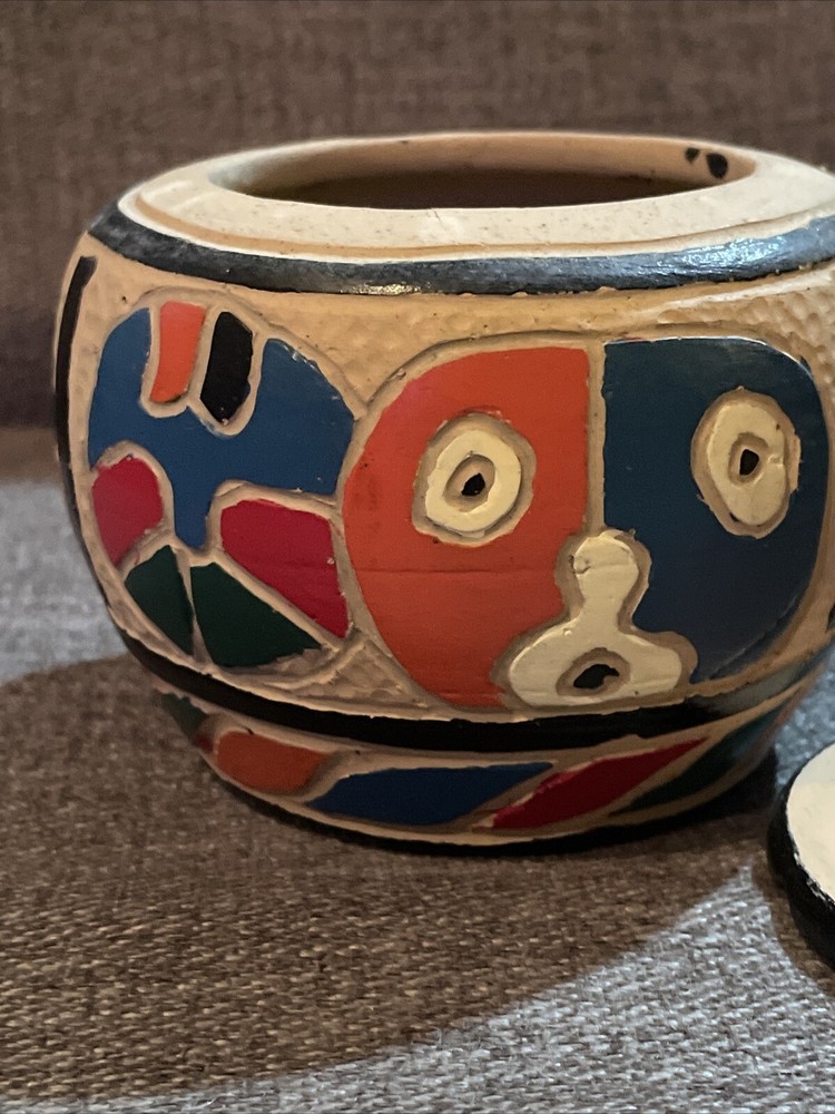 Vintage Decorative Ceramic/pottery Ashtray