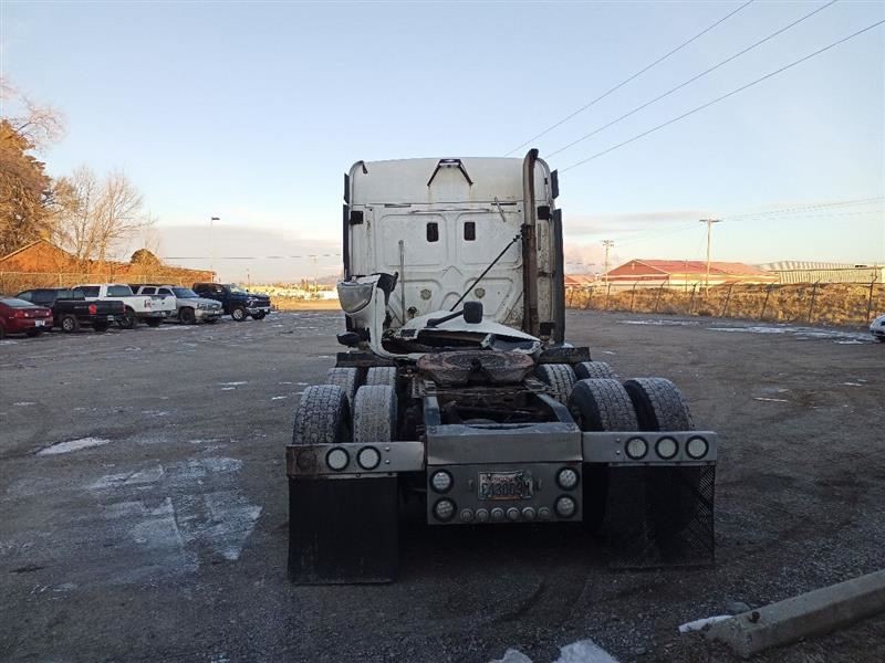 Freightliner Cascadia Left Sleeper Fairing, 8x64 (9591281