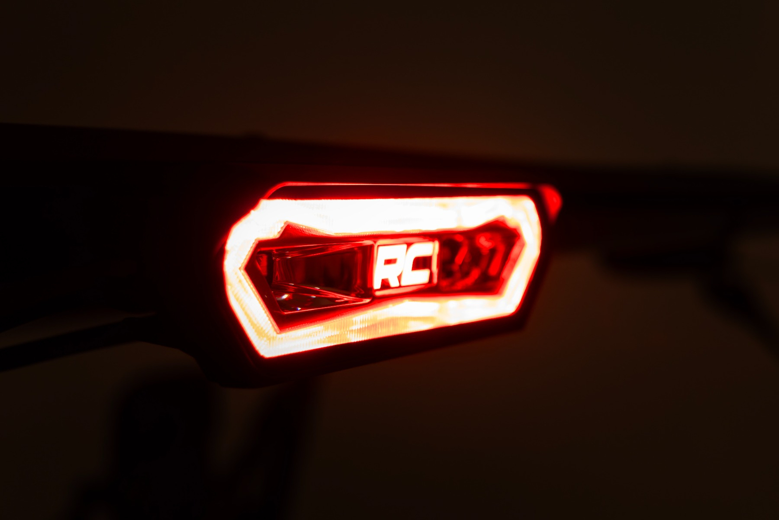 Rough Country LED Multi-Functional Chase Light | 3 Modes - 70708