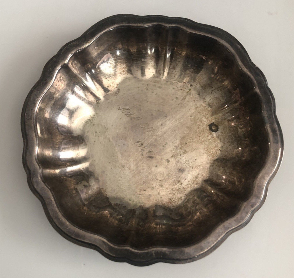 Vintage Oneida Silver Plate Candy Dish 5.75”