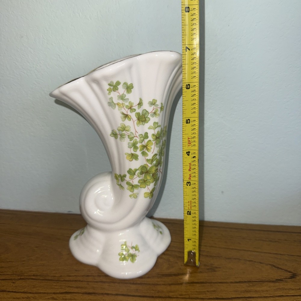 Ballyporeen Fine Bone China Vase