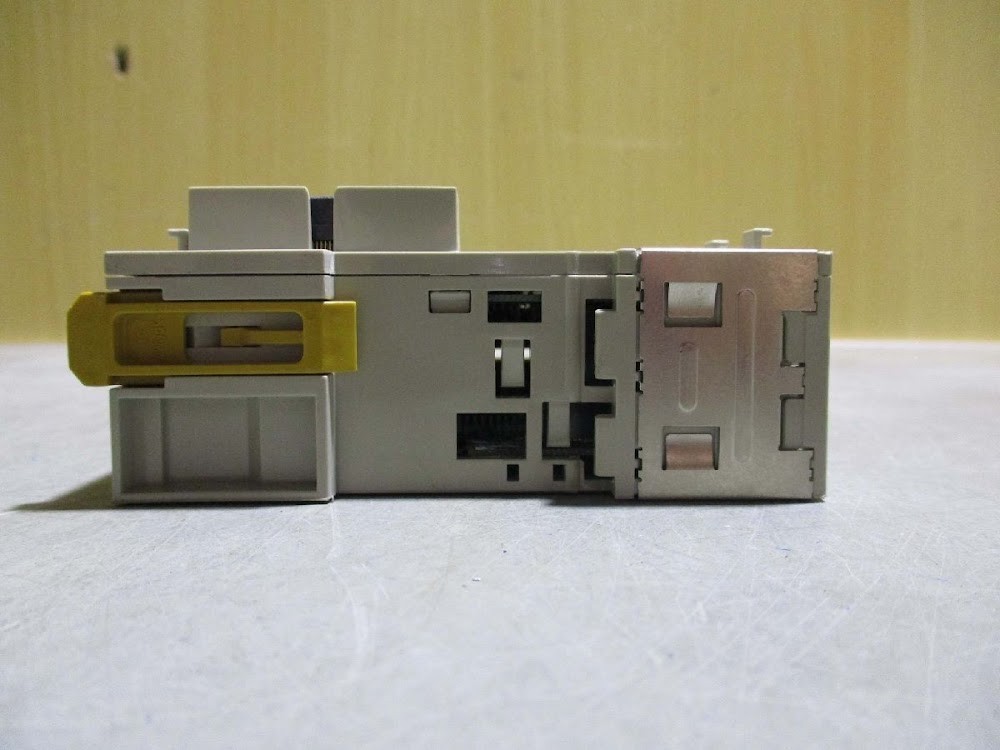 OMRON CJ1W-MD263 PLC Mixed I/O Module (2 Units) USED