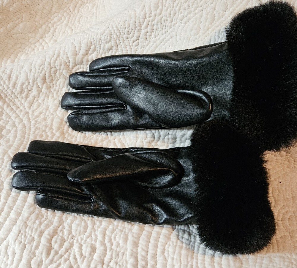 Black Gloves With Black Fur BEBE