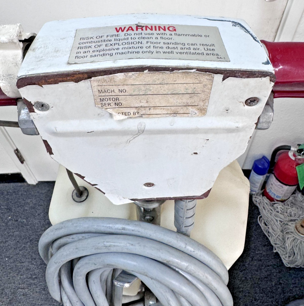 Pullman Holt Products, B18E, Scrubber Polisher Buffer, TURNS ON, USA.