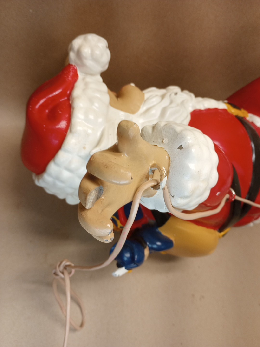 1997 Barthelmess Inc - Climbing Santa Claus Resin Indoor Outdoor