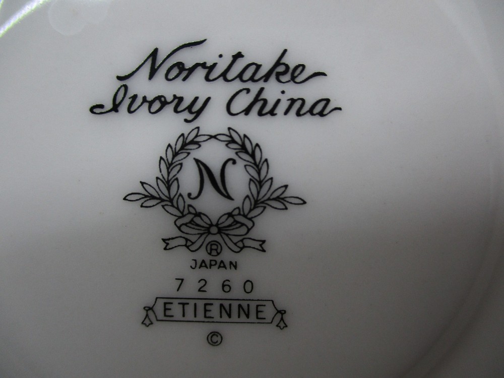 NORITAKE ETIENNE - 2 CUPS & SAUCERS - 3" 0305I