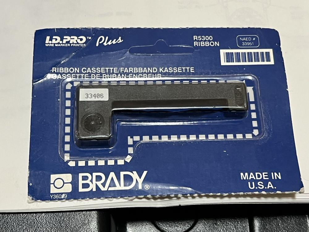 Brady ID Pro Plus Wire Marker Printer Set Mobile with case Dead Batteries