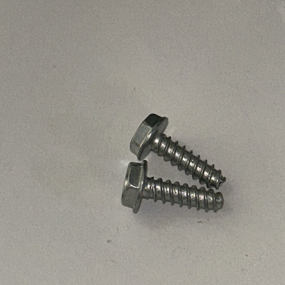 557124 Screw, Plastite