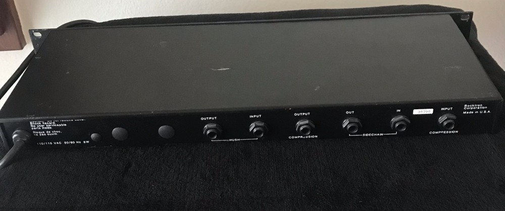 ROCKTRON 300 A COMPRESSOR/LIMITER/ HUSH RACK UNIT