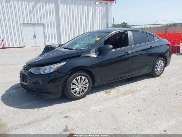 Used Front Right Drive Axle Shaft fits: 2017 Chevrolet Cruze front gasoline AT F