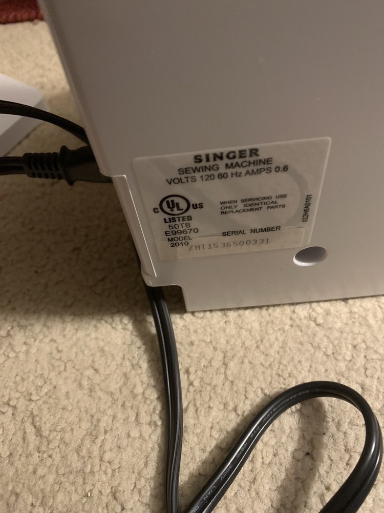 Singer Superb 2010 Computerized Programmable Sewing Machine W/ Pedal - WORKING