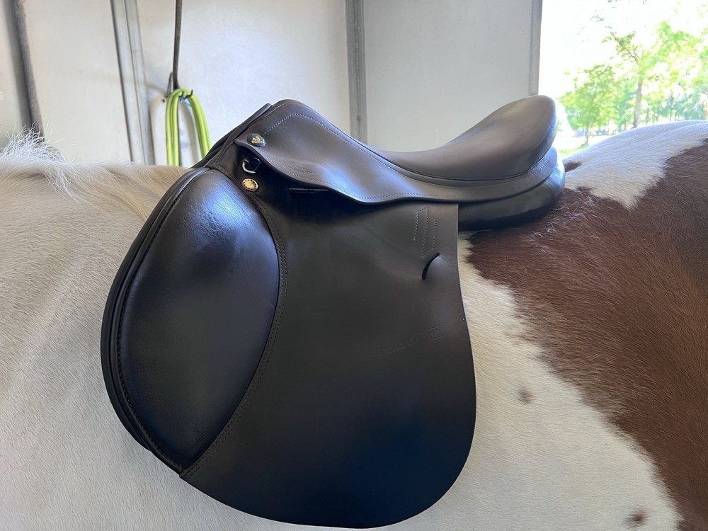 Prestige Roma Jump Saddle