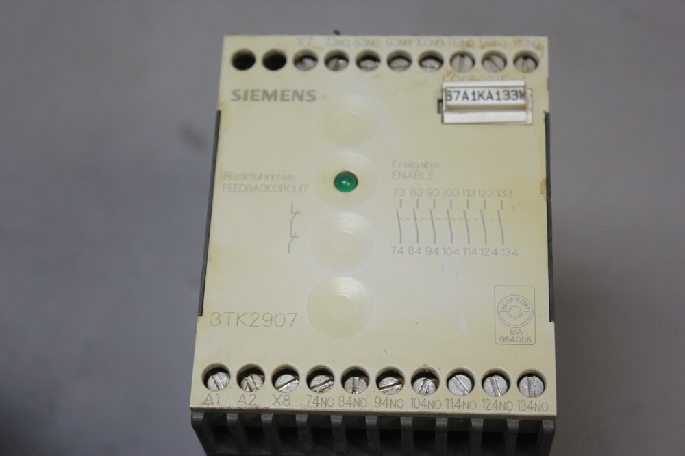 SIEMENS CONTACTOR EXPANSION MODULE P/N: 3TK2907-0BB4