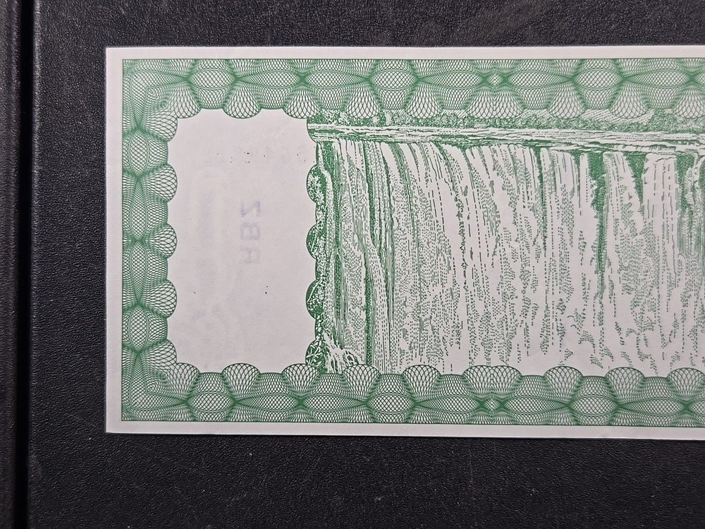 2006 ZIMBABWE $100,000 note - Pick#32 - Solid VF/XF