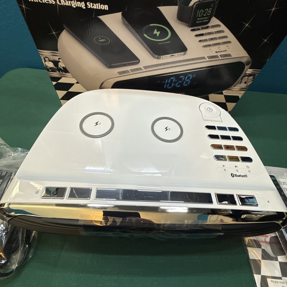 Studebaker Workstation Hi-Fi CD Clock Radio Wireless Charging Stn Bluetooth OB