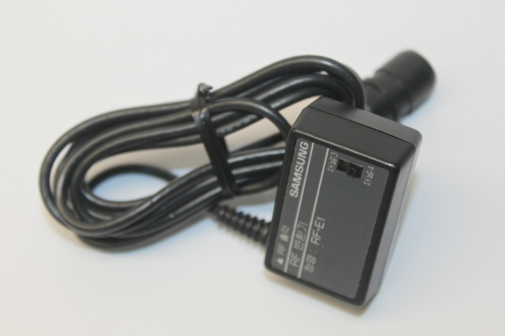 Original Samsung RF-E1 RF Modulator Output Adapter for Camcorder