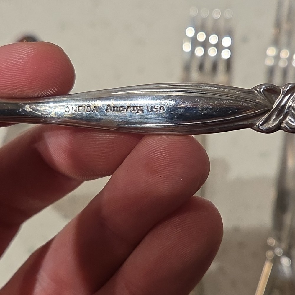 Oneida Amway Stainless 5 Piece Place Setting Knot Pattern