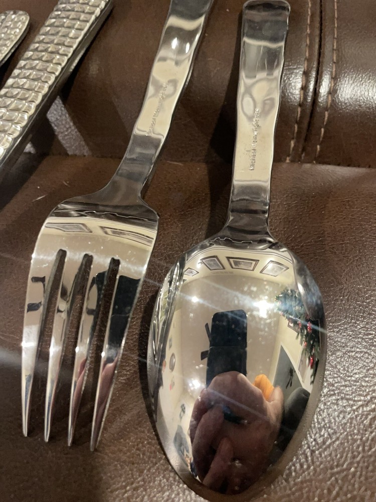 Michael Wainwright Manhattan 5 Piece Place Setting Flatware Store Display