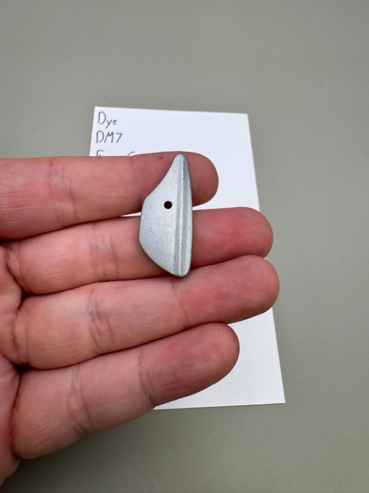 Dye DM7 Eye Covers-Satin Silver